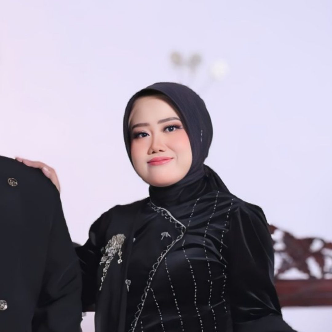 Lilik Fajriyah, S. Si., M. Pd — Lilik