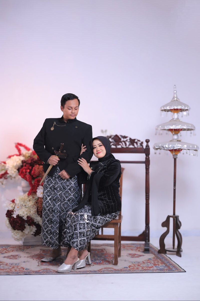Momen mesra berdua
